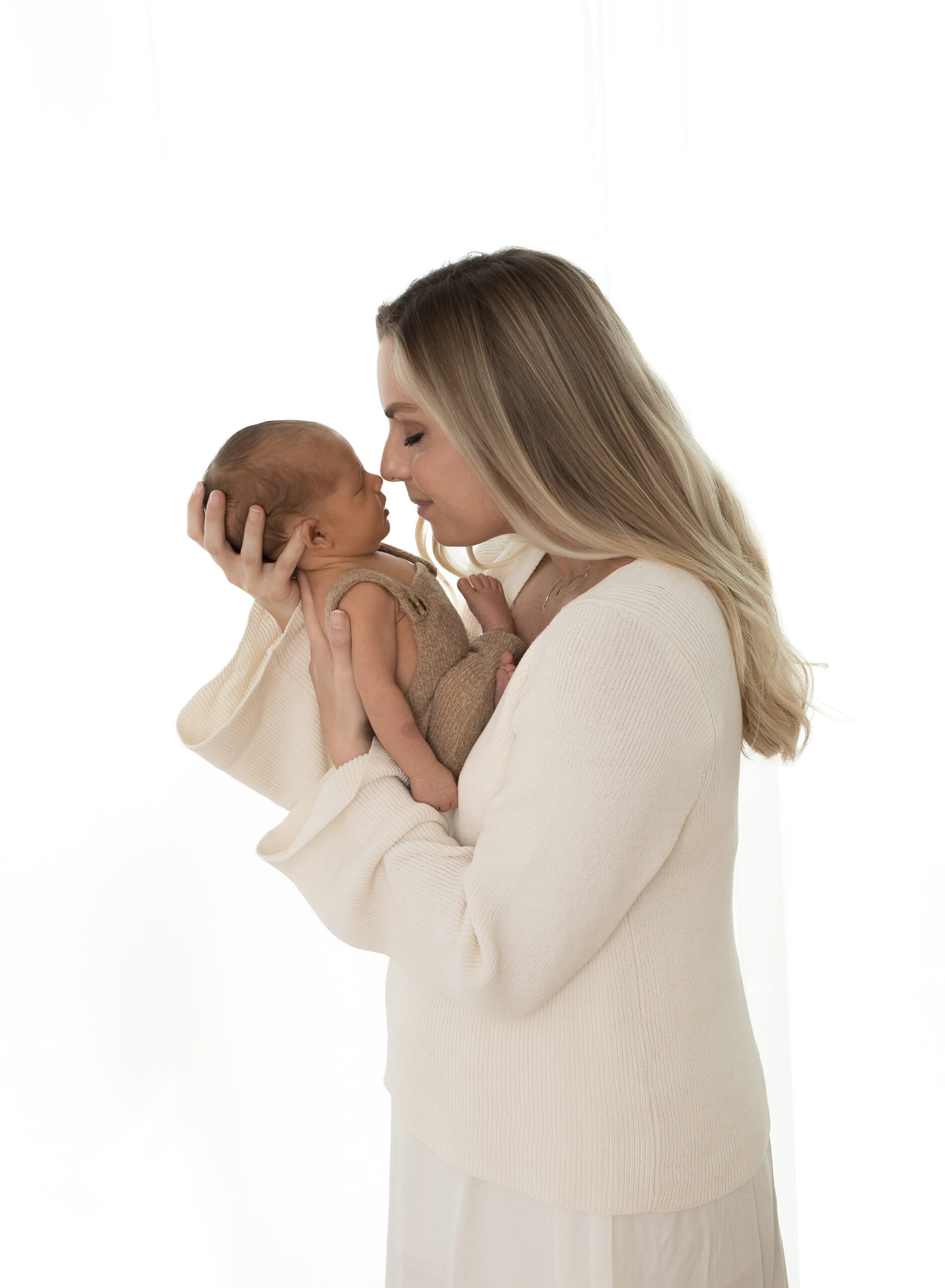 photo of baby and mom in Atlanta studio